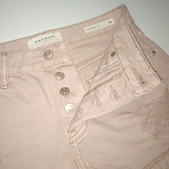 NWOT-PacSun Blush Pink Distressed Shorts - Picture 3 of 5